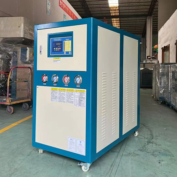 工業水冷冷水機